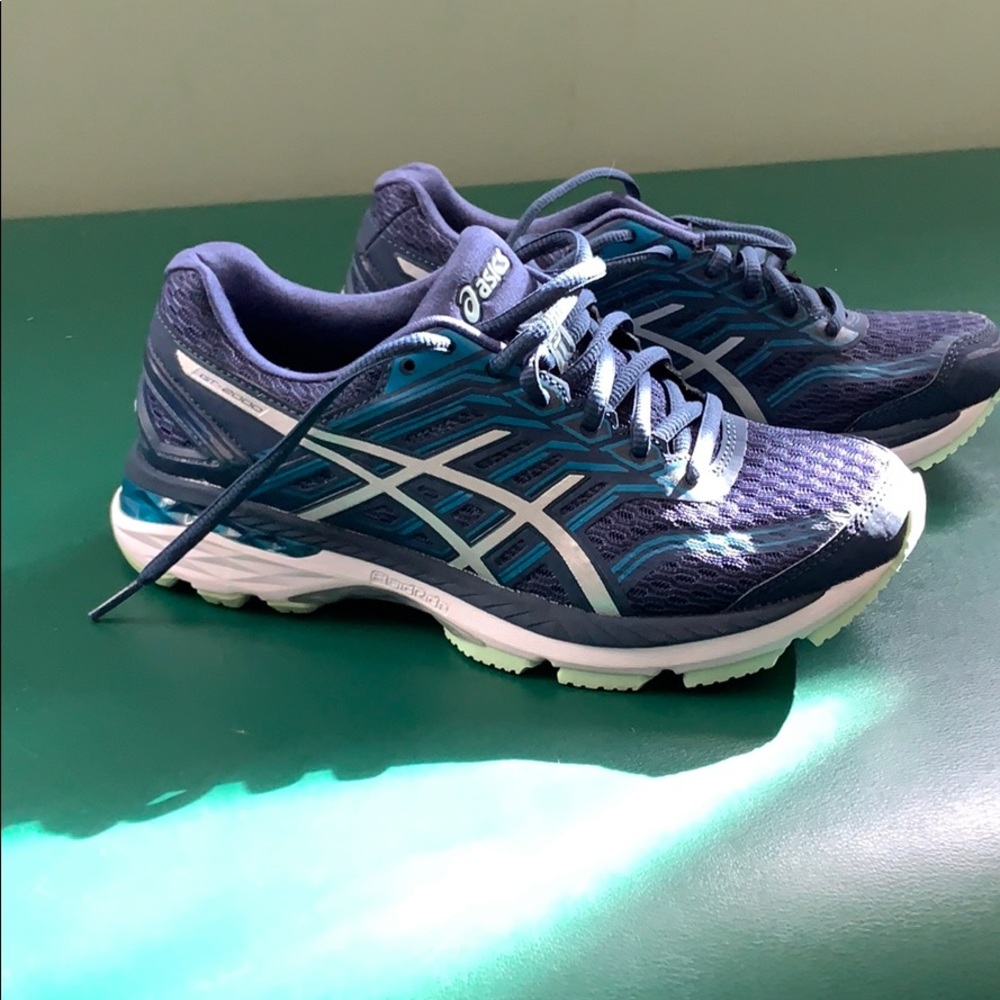 ASICS GT-2000 - Picture 3 of 3